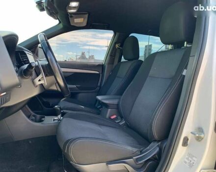 Мицубиси Аутлендер, объемом двигателя 0 л и пробегом 248 тыс. км за 11990 $, фото 8 на Automoto.ua