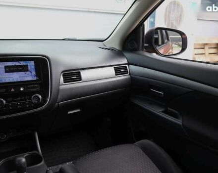Мицубиси Аутлендер, объемом двигателя 0 л и пробегом 170 тыс. км за 13400 $, фото 13 на Automoto.ua
