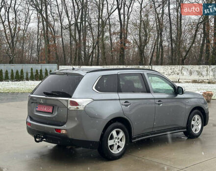 Мицубиси Аутлендер, объемом двигателя 2.27 л и пробегом 207 тыс. км за 13500 $, фото 4 на Automoto.ua