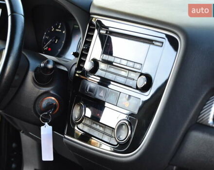 Мицубиси Аутлендер, объемом двигателя 2.3 л и пробегом 153 тыс. км за 14499 $, фото 123 на Automoto.ua