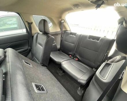 Мицубиси Аутлендер, объемом двигателя 0 л и пробегом 157 тыс. км за 12650 $, фото 1 на Automoto.ua
