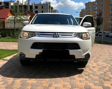 Мицубиси Аутлендер, объемом двигателя 2 л и пробегом 199 тыс. км за 12000 $, фото 2 на Automoto.ua