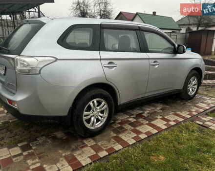 Мицубиси Аутлендер, объемом двигателя 2 л и пробегом 269 тыс. км за 10800 $, фото 9 на Automoto.ua