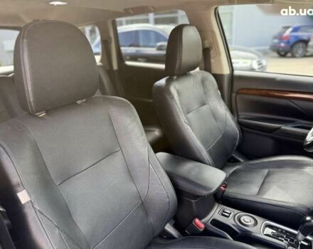 Мицубиси Аутлендер, объемом двигателя 0 л и пробегом 231 тыс. км за 12400 $, фото 26 на Automoto.ua