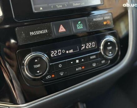 Міцубісі Аутлендер, об'ємом двигуна 0 л та пробігом 231 тис. км за 12400 $, фото 19 на Automoto.ua