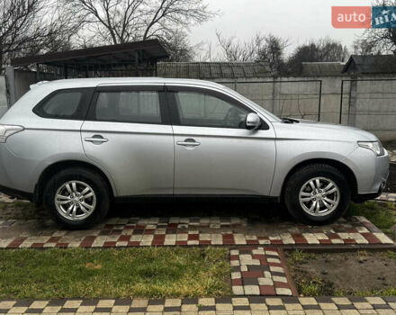 Мицубиси Аутлендер, объемом двигателя 2 л и пробегом 269 тыс. км за 10800 $, фото 2 на Automoto.ua