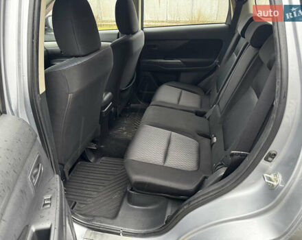 Мицубиси Аутлендер, объемом двигателя 2 л и пробегом 269 тыс. км за 10800 $, фото 19 на Automoto.ua