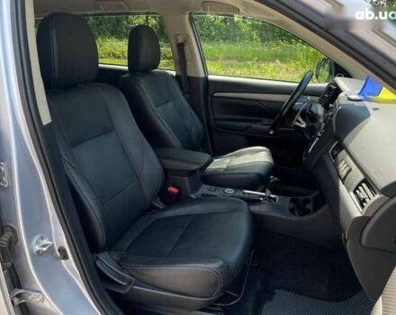 Мицубиси Аутлендер, объемом двигателя 2.3 л и пробегом 204 тыс. км за 15490 $, фото 19 на Automoto.ua