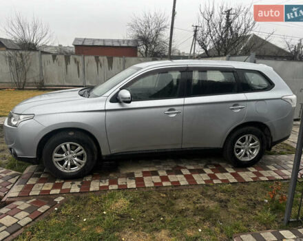 Мицубиси Аутлендер, объемом двигателя 2 л и пробегом 269 тыс. км за 10800 $, фото 4 на Automoto.ua