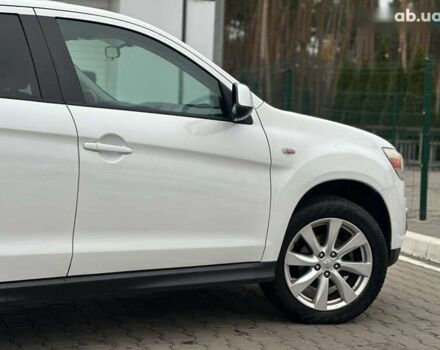 Мицубиси Аутлендер, объемом двигателя 0 л и пробегом 257 тыс. км за 10800 $, фото 11 на Automoto.ua