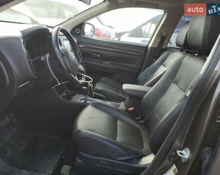 Мицубиси Аутлендер, объемом двигателя 2.4 л и пробегом 145 тыс. км за 2400 $, фото 6 на Automoto.ua