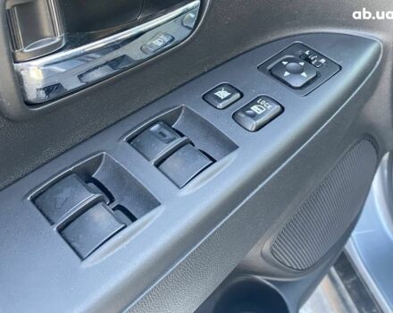 Мицубиси Аутлендер 2016 в Львове на Automoto.ua Мицубиси Аутлендер, объемом двигателя 0 л и пробегом 100 тыс. км за 14500 $, фото 9 на Automoto.ua