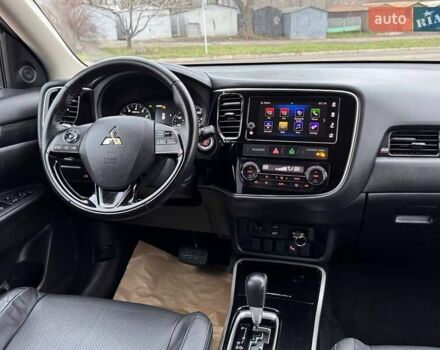 Мицубиси Аутлендер, объемом двигателя 2.36 л и пробегом 145 тыс. км за 15999 $, фото 8 на Automoto.ua