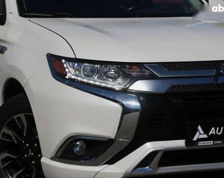 Мицубиси Аутлендер, объемом двигателя 0 л и пробегом 96 тыс. км за 18000 $, фото 3 на Automoto.ua