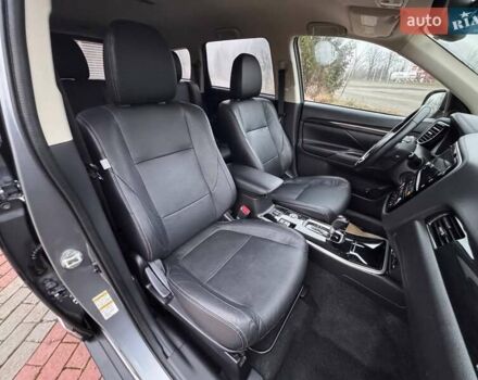 Мицубиси Аутлендер, объемом двигателя 2.36 л и пробегом 145 тыс. км за 15999 $, фото 10 на Automoto.ua