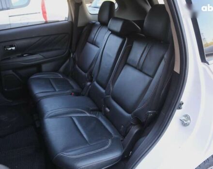 Мицубиси Аутлендер, объемом двигателя 0 л и пробегом 96 тыс. км за 18000 $, фото 8 на Automoto.ua