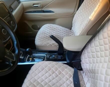 Міцубісі Аутлендер, об'ємом двигуна 2.4 л та пробігом 90 тис. км за 13500 $, фото 1 на Automoto.ua