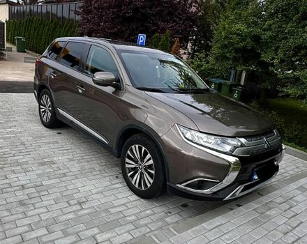 Мицубиси Аутлендер, объемом двигателя 2.4 л и пробегом 120 тыс. км за 15800 $, фото 1 на Automoto.ua