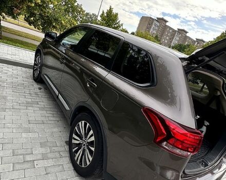 Мицубиси Аутлендер, объемом двигателя 2.4 л и пробегом 120 тыс. км за 15800 $, фото 5 на Automoto.ua