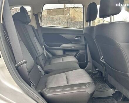 Мицубиси Аутлендер, объемом двигателя 0 л и пробегом 102 тыс. км за 16500 $, фото 26 на Automoto.ua