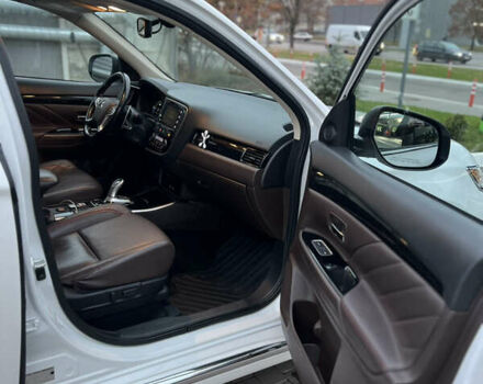 Мицубиси Аутлендер, объемом двигателя 2 л и пробегом 192 тыс. км за 18500 $, фото 12 на Automoto.ua