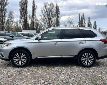 Мицубиси Аутлендер, объемом двигателя 0 л и пробегом 102 тыс. км за 16500 $, фото 8 на Automoto.ua