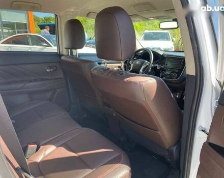 Мицубиси Аутлендер, объемом двигателя 0 л и пробегом 225 тыс. км за 18500 $, фото 24 на Automoto.ua