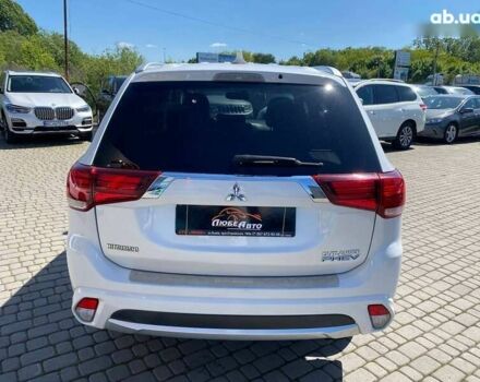 Мицубиси Аутлендер, объемом двигателя 0 л и пробегом 225 тыс. км за 18500 $, фото 5 на Automoto.ua