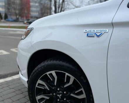 Мицубиси Аутлендер, объемом двигателя 2 л и пробегом 192 тыс. км за 18500 $, фото 10 на Automoto.ua