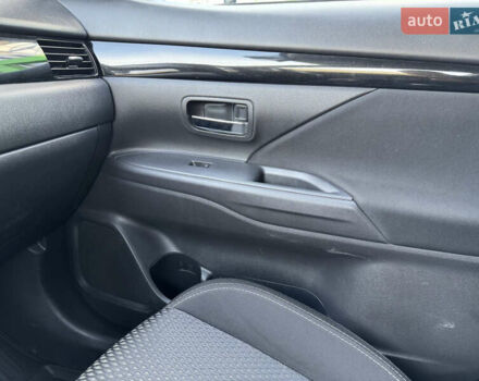 Мицубиси Аутлендер, объемом двигателя 2 л и пробегом 162 тыс. км за 16700 $, фото 14 на Automoto.ua