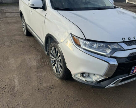 Мицубиси Аутлендер, объемом двигателя 0 л и пробегом 114 тыс. км за 14700 $, фото 2 на Automoto.ua