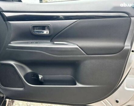 Мицубиси Аутлендер, объемом двигателя 0 л и пробегом 102 тыс. км за 16500 $, фото 29 на Automoto.ua