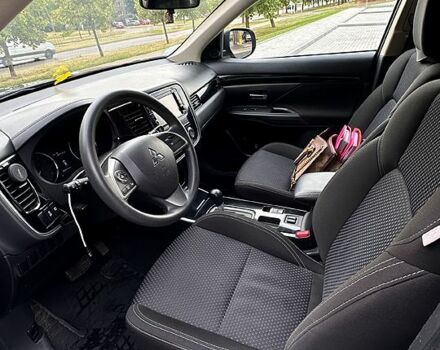 Мицубиси Аутлендер, объемом двигателя 2.4 л и пробегом 120 тыс. км за 15800 $, фото 7 на Automoto.ua