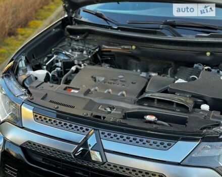 Міцубісі Аутлендер, об'ємом двигуна 2.4 л та пробігом 130 тис. км за 16000 $, фото 9 на Automoto.ua