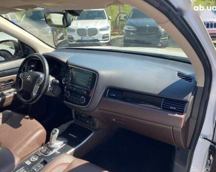 Мицубиси Аутлендер, объемом двигателя 0 л и пробегом 225 тыс. км за 18500 $, фото 9 на Automoto.ua