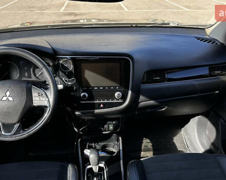 Мицубиси Аутлендер, объемом двигателя 2.36 л и пробегом 80 тыс. км за 17900 $, фото 4 на Automoto.ua