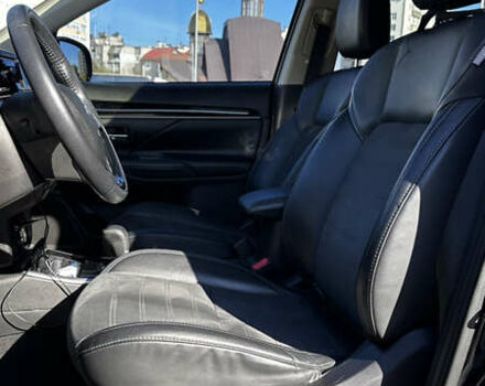 Мицубиси Аутлендер, объемом двигателя 2.36 л и пробегом 80 тыс. км за 17900 $, фото 5 на Automoto.ua