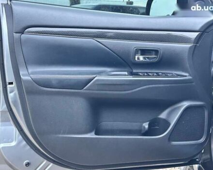 Міцубісі Аутлендер, об'ємом двигуна 2.4 л та пробігом 225 тис. км за 19800 $, фото 10 на Automoto.ua