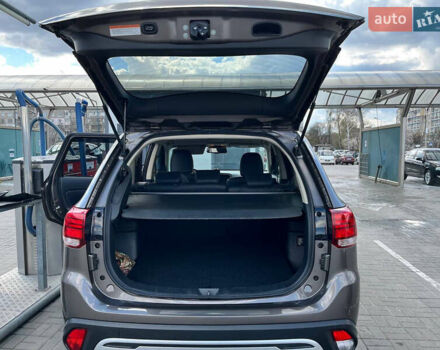 Мицубиси Аутлендер, объемом двигателя 2 л и пробегом 33 тыс. км за 24700 $, фото 13 на Automoto.ua