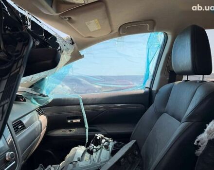 Мицубиси Аутлендер, объемом двигателя 0 л и пробегом 104 тыс. км за 5900 $, фото 13 на Automoto.ua