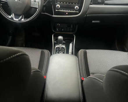 Мицубиси Аутлендер, объемом двигателя 2 л и пробегом 67 тыс. км за 18200 $, фото 4 на Automoto.ua