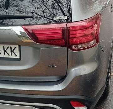 Мицубиси Аутлендер, объемом двигателя 2.4 л и пробегом 70 тыс. км за 21300 $, фото 1 на Automoto.ua