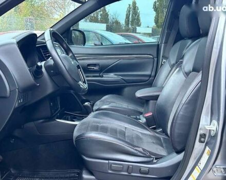 Міцубісі Аутлендер, об'ємом двигуна 2.4 л та пробігом 225 тис. км за 19800 $, фото 12 на Automoto.ua