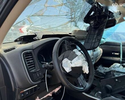 Мицубиси Аутлендер, объемом двигателя 0 л и пробегом 104 тыс. км за 5900 $, фото 9 на Automoto.ua