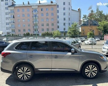 Мицубиси Аутлендер, объемом двигателя 2.4 л и пробегом 132 тыс. км за 18500 $, фото 5 на Automoto.ua