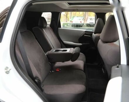 Міцубісі Аутлендер, об'ємом двигуна 2.5 л та пробігом 18 тис. км за 30000 $, фото 10 на Automoto.ua