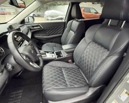 Мицубиси Аутлендер, объемом двигателя 2.5 л и пробегом 25 тыс. км за 28500 $, фото 15 на Automoto.ua