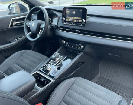 Мицубиси Аутлендер, объемом двигателя 2.49 л и пробегом 51 тыс. км за 25900 $, фото 32 на Automoto.ua