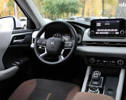 Міцубісі Аутлендер, об'ємом двигуна 2.5 л та пробігом 18 тис. км за 30000 $, фото 12 на Automoto.ua