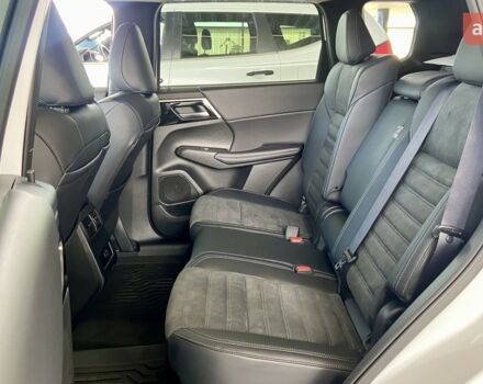 Мицубиси Аутлендер, объемом двигателя 2.49 л и пробегом 0 тыс. км за 35580 $, фото 23 на Automoto.ua